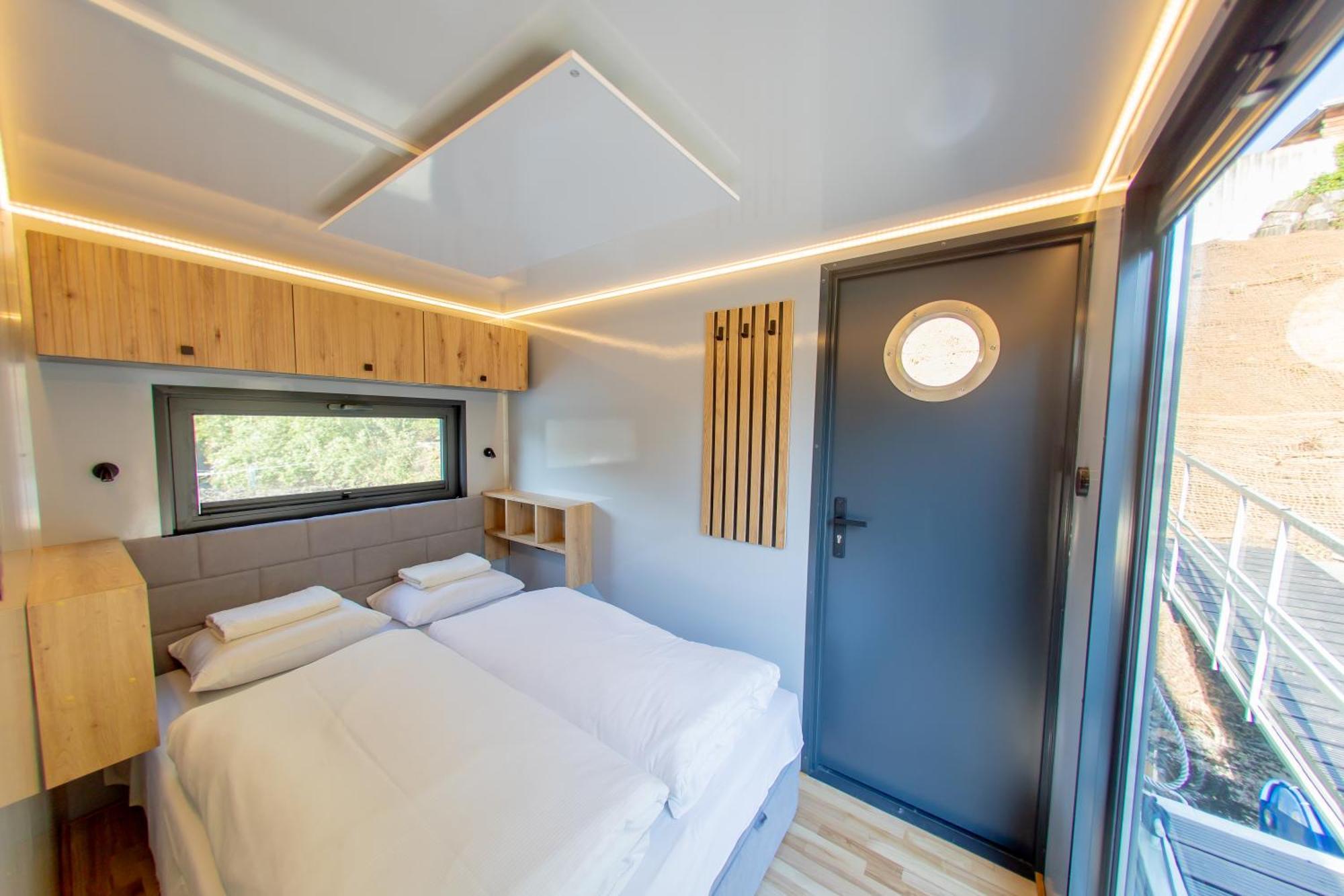 Prague Bay Houseboats Hotel Exterior foto