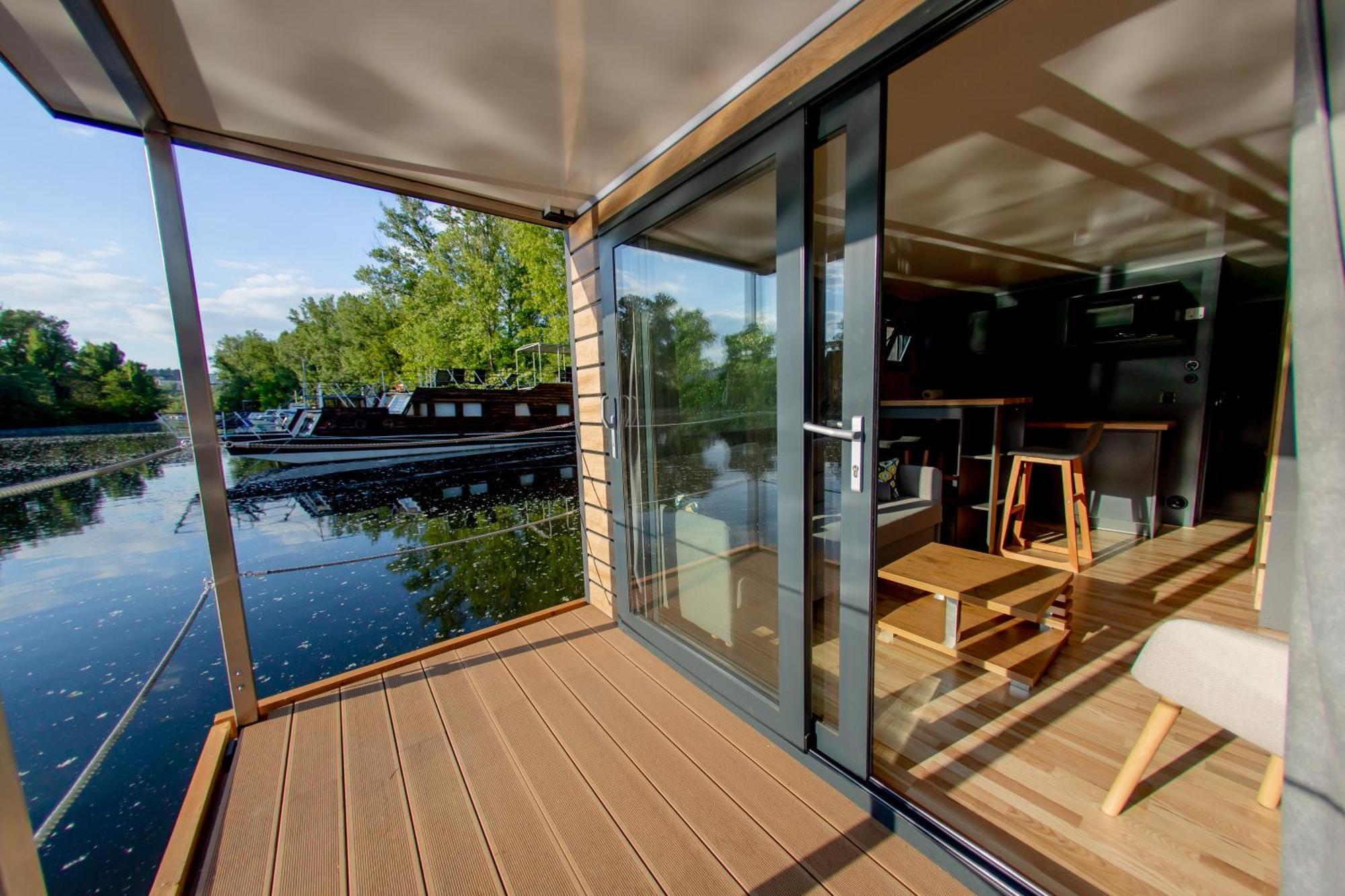Prague Bay Houseboats Hotel Exterior foto