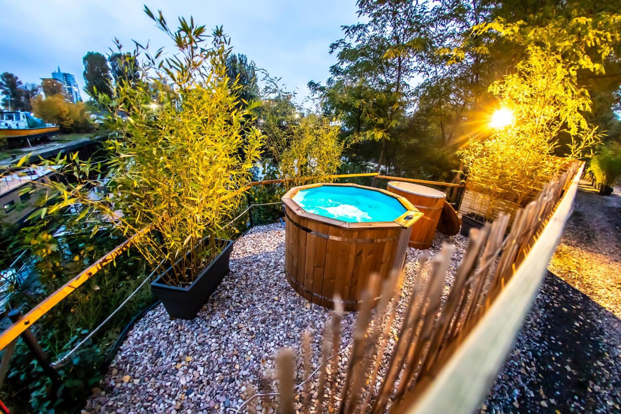 Prague Bay Houseboats Hotel Exterior foto